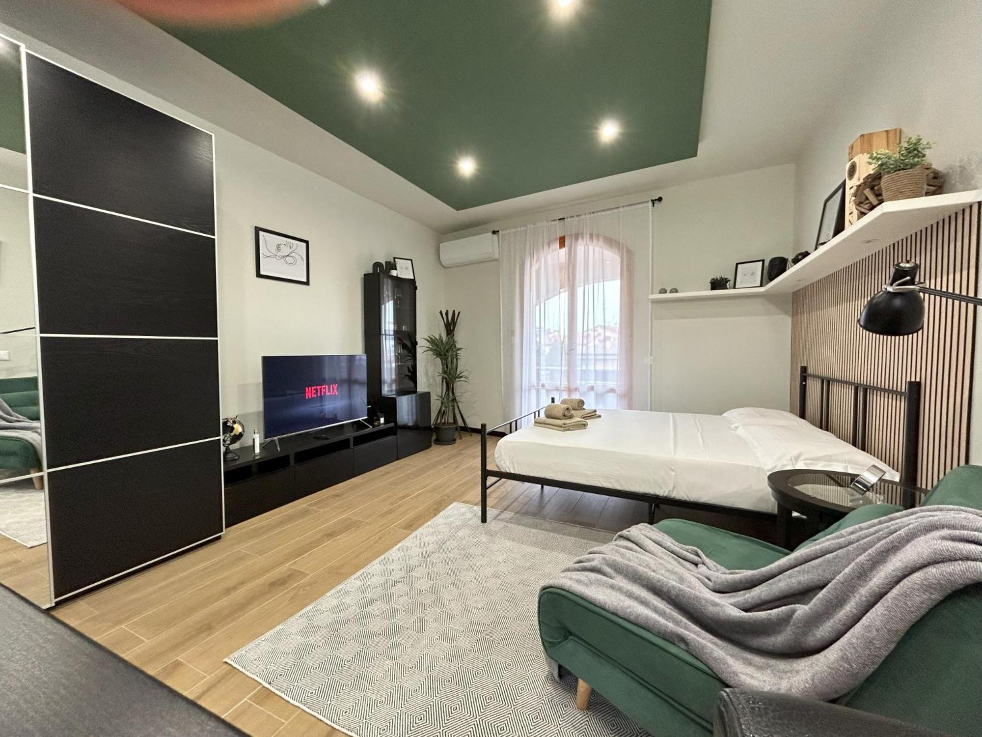Hide Apartment Peschiera del Garda Exterior photo